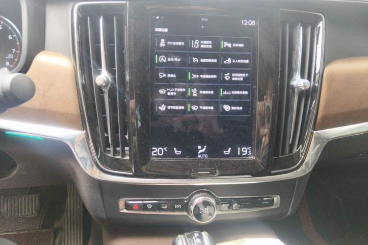 Used Volvo S90 2020 T5 Zhiyi Luxury Edition Audio And AC Panel