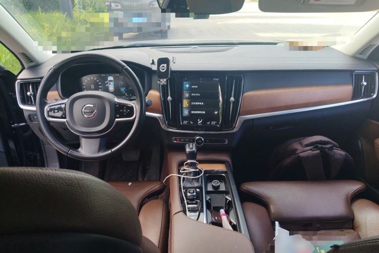 Used Volvo S90 2020 T5 Zhiyuan Luxury Edition Center Console