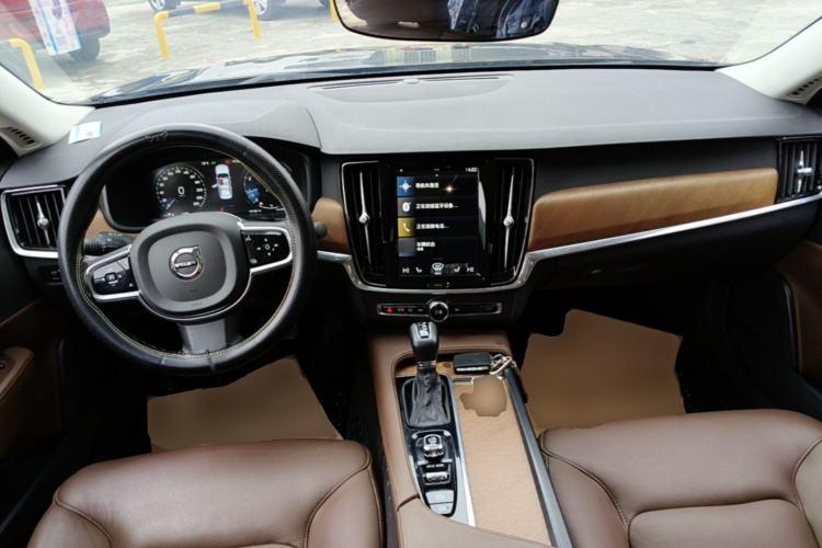 Used Volvo S90 2020 T5 Zhiyi Luxury Edition Center Console