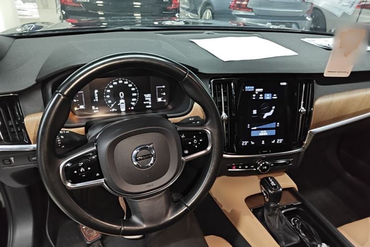 Used Volvo S90 2020 T5 Zhiyi Luxury Edition Center Console
