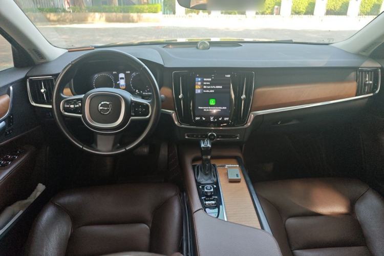 Used Volvo S90 2020 Facelifted T5 Zhiyi Luxury Edition Center Console