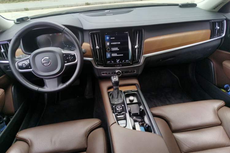 Used Volvo S90 2020 T5 Zhiyuan Luxury Edition Center Console