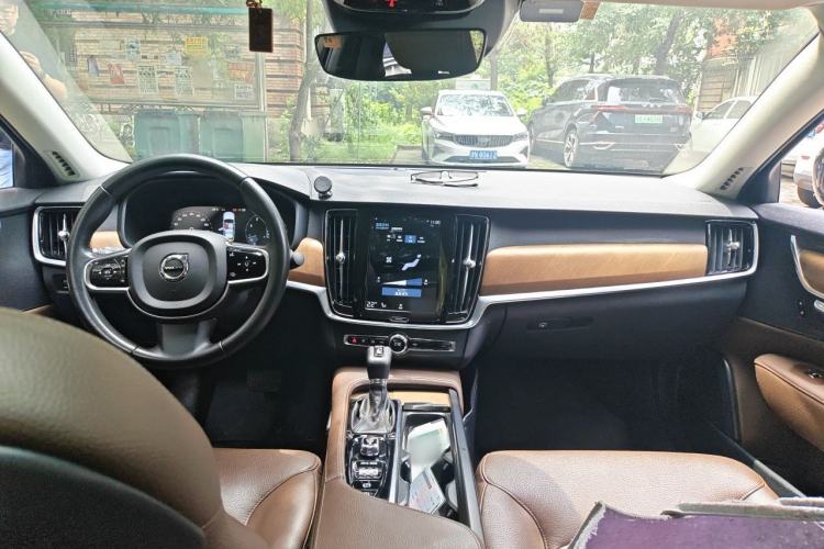 Used Volvo S90 2020 T5 Zhiyi Luxury Edition Center Console