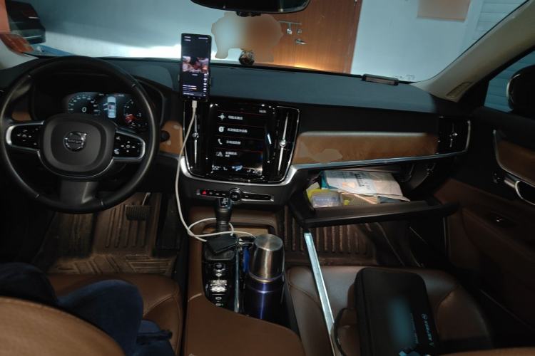 Used Volvo S90 2020 T5 Zhiyi Luxury Edition Center Console