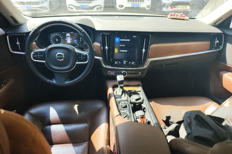 Used Volvo S90 2020 Facelifted T5 Zhiyi Luxury Edition Center Console