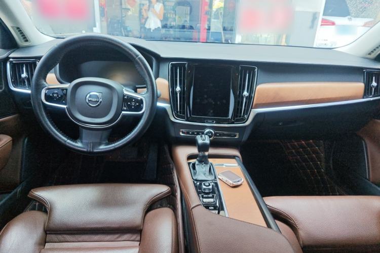 Used Volvo S90 2020 T5 Zhiyuan Luxury Edition Center Console