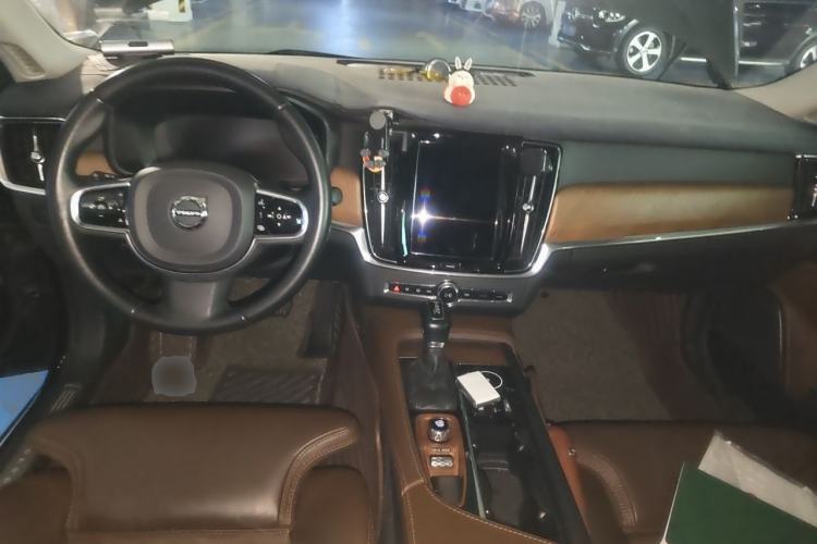 Used Volvo S90 2020 T5 Zhiya Luxury Edition Center Console