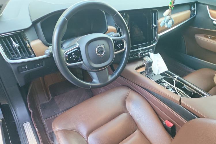 Used Volvo S90 2020 Facelifted T5 Zhiyi Luxury Edition Center Console