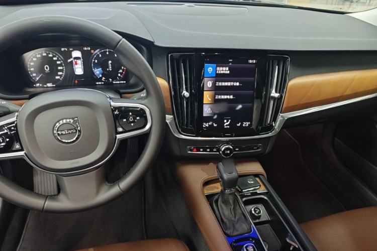 Used Volvo S90 2020 T5 Zhiyi Luxury Edition Center Console