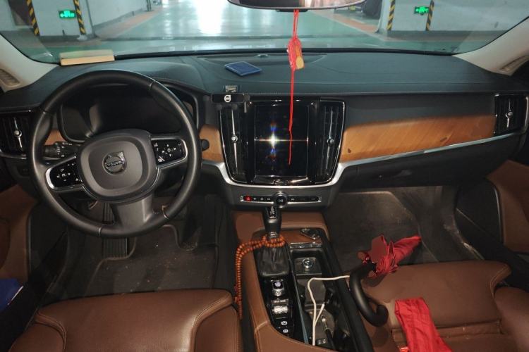 Used Volvo S90 2020 T5 Zhiyuan Luxury Edition Center Console