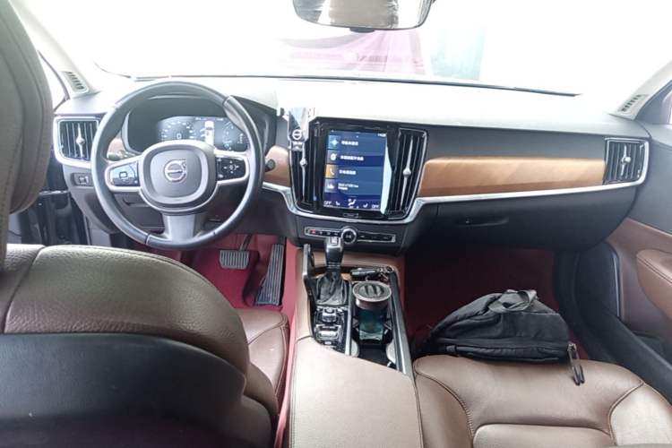 Used Volvo S90 2020 Facelifted T5 Zhiyi Luxury Edition Center Console