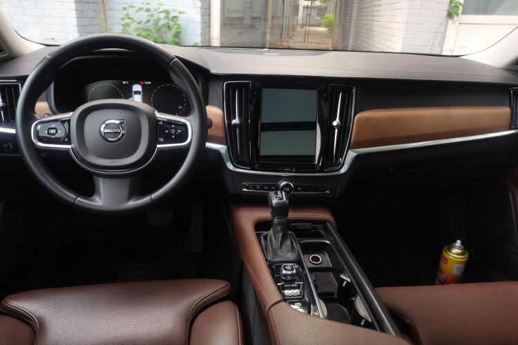 Used Volvo S90 2020 T5 Zhiyi Luxury Edition Center Console