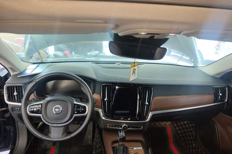 Used Volvo S90 2020 T5 Zhiyuan Luxury Edition Center Console