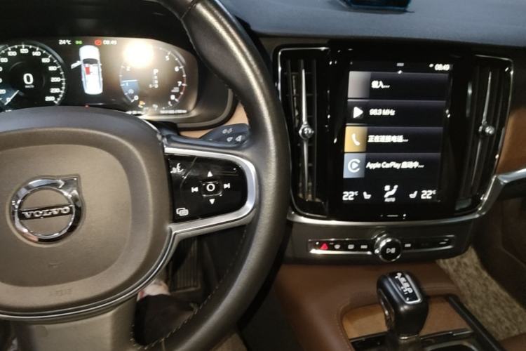 Used Volvo S90 2020 T5 Zhiyi Luxury Edition Center Console