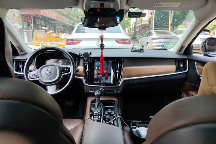 Used Volvo S90 2020 T5 Zhiyi Luxury Edition Center Console