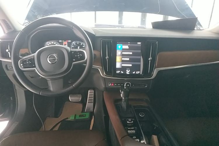 Used Volvo S90 2020 T5 Zhiyi Luxury Edition Center Console