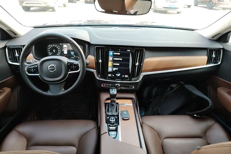 Used Volvo S90 2020 T5 Zhiyi Luxury Edition Center Console