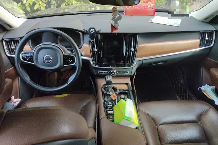 Used Volvo S90 2020 T5 Zhiyi Luxury Edition Center Console