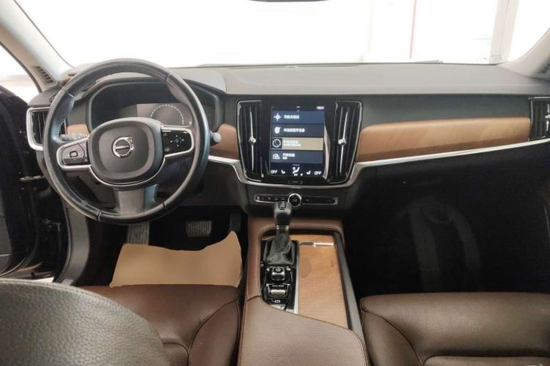 Used Volvo S90 2020 T5 Zhiyi Luxury Edition Center Console