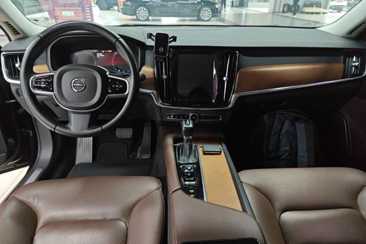 Used Volvo S90 2020 T5 Zhiyi Luxury Edition Center Console