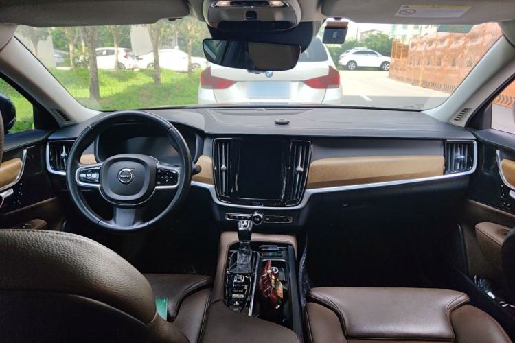 Used Volvo S90 2020 T5 Zhiyuan Luxury Edition Center Console