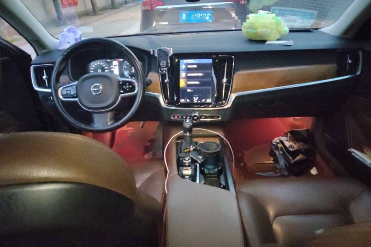 Used Volvo S90 2020 Facelifted T5 Zhiyi Luxury Edition Center Console