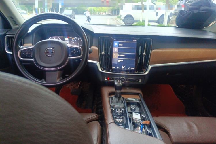 Used Volvo S90 2020 T5 Zhiyuan Luxury Edition Center Console