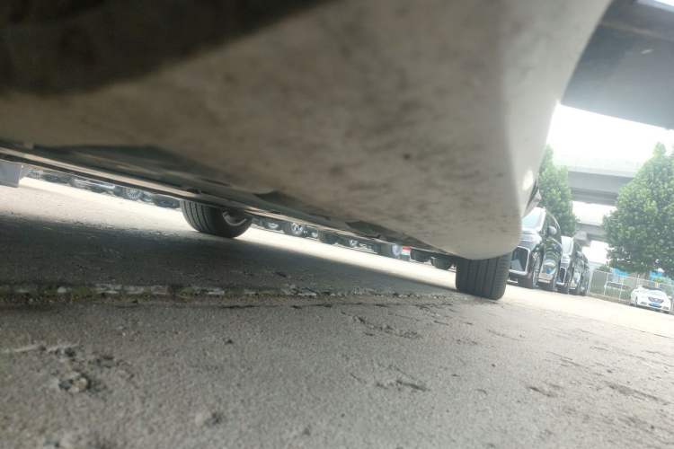 Used Volvo S90 2020 T5 Zhiyi Luxury Edition Chassis Front Left