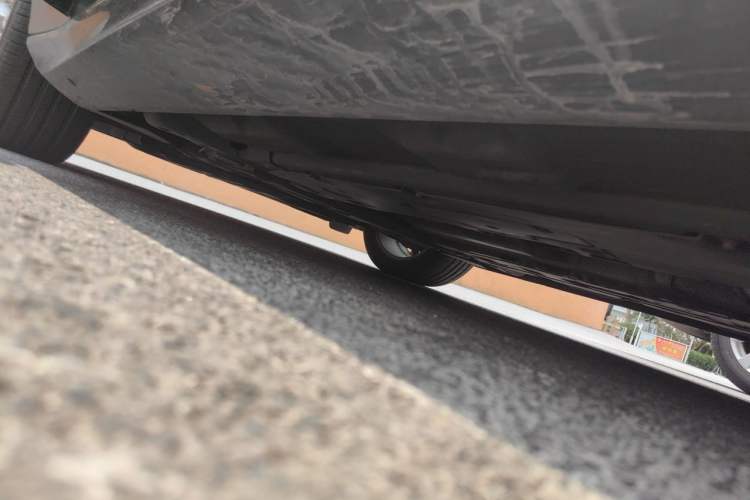 Used Volvo S90 2020 T5 Zhiyi Luxury Edition Chassis Front Left