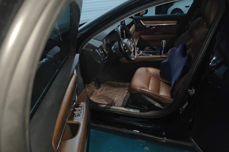 Used Volvo S90 2020 T5 Zhiyi Luxury Edition Driver Seat