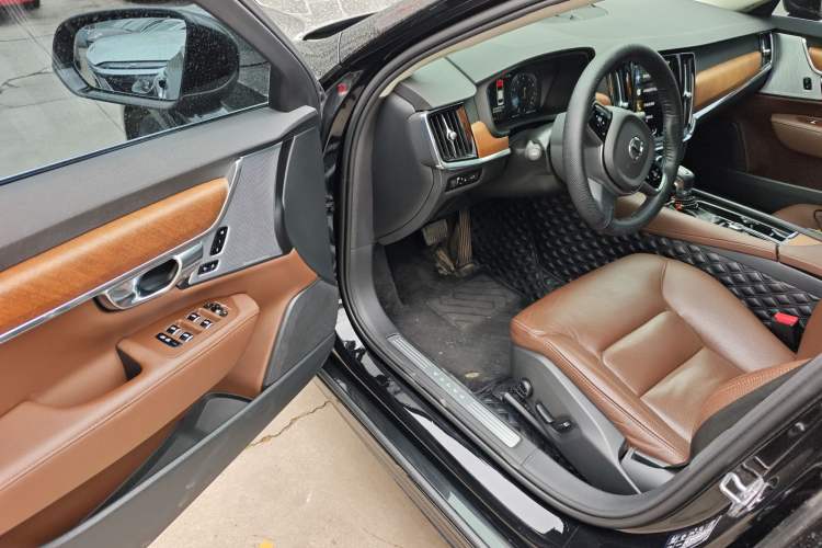 Used Volvo S90 2020 Facelifted T5 Zhiyi Luxury Edition Driver Seat