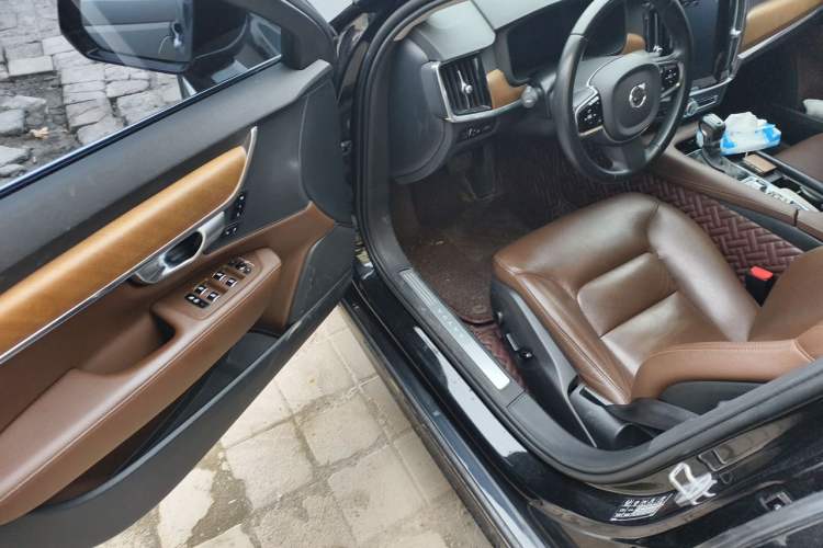 Used Volvo S90 2020 T5 Zhiyi Luxury Edition Driver Seat