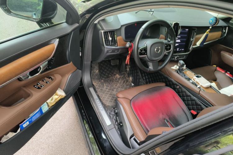 Used Volvo S90 2020 Facelift T5 Smart & Luxurious Edition Driver Seat