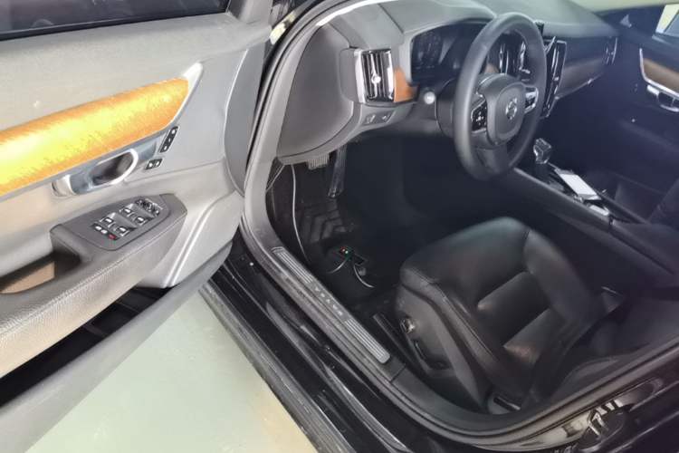 Used Volvo S90 2020 T5 Zhiyi Luxury Edition Driver Seat