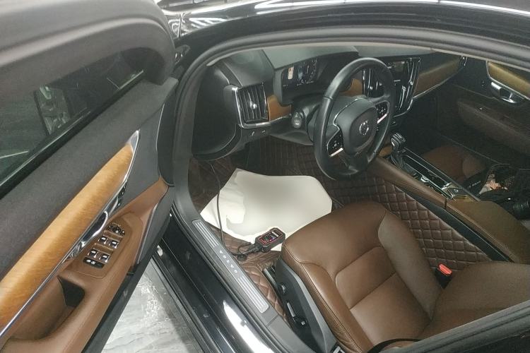 Used Volvo S90 2020 Facelifted T5 Zhiyi Luxury Edition Driver Seat