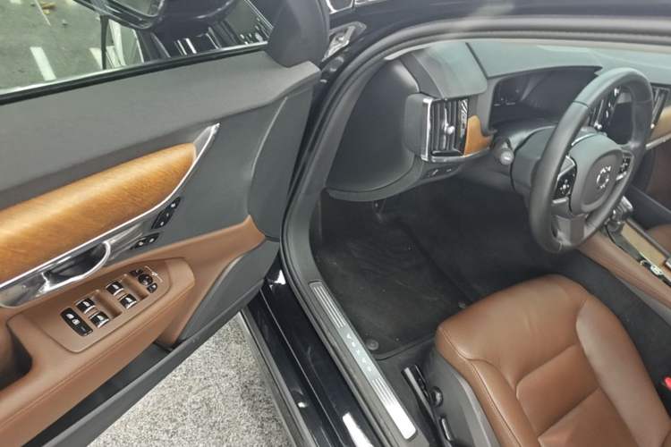 Used Volvo S90 2020 Facelifted T5 Zhiyi Luxury Edition Driver Seat