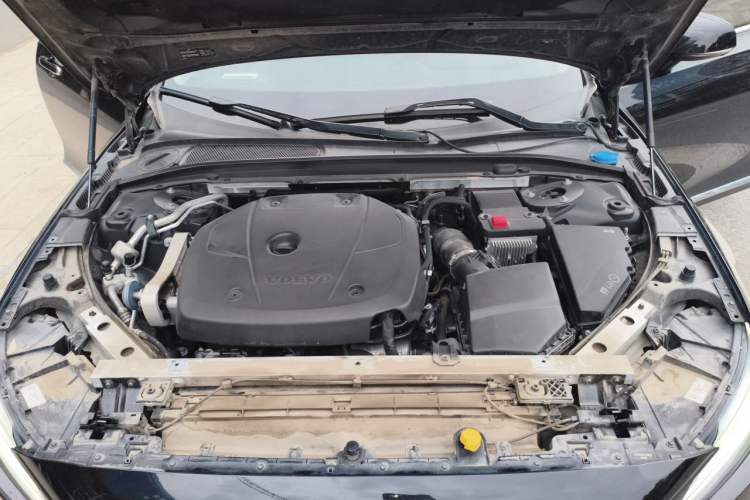 Used Volvo S90 2020 T5 Zhiyi Luxury Edition Engine Bay