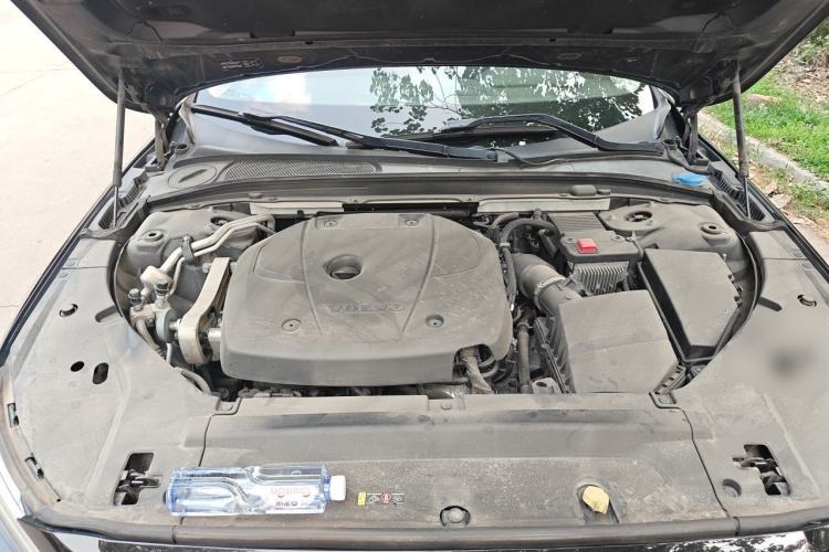 Used Volvo S90 2020 T5 Zhiyi Luxury Edition Engine Bay