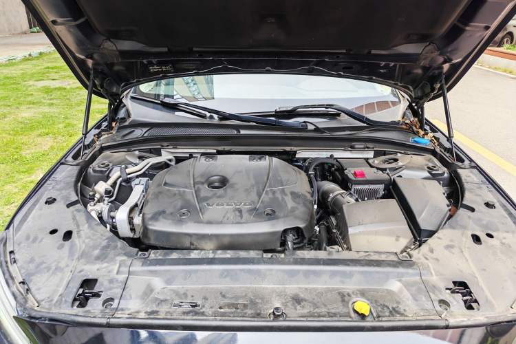 Used Volvo S90 2020 T5 Zhiyi Luxury Edition Engine Bay