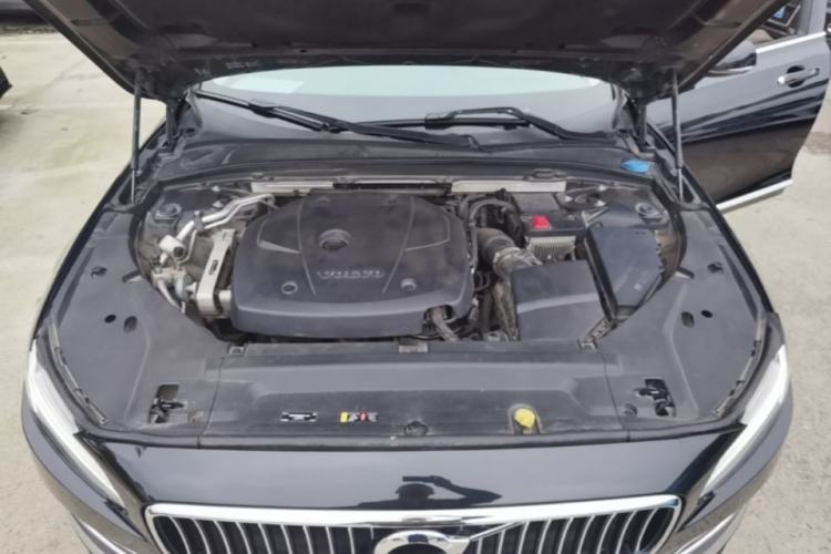 Used Volvo S90 2020 T5 Zhiyi Luxury Edition Engine Bay