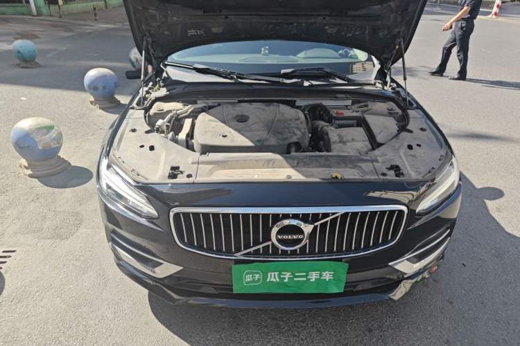 Used Volvo S90 2020 T5 Zhiyi Luxury Edition Engine Bay