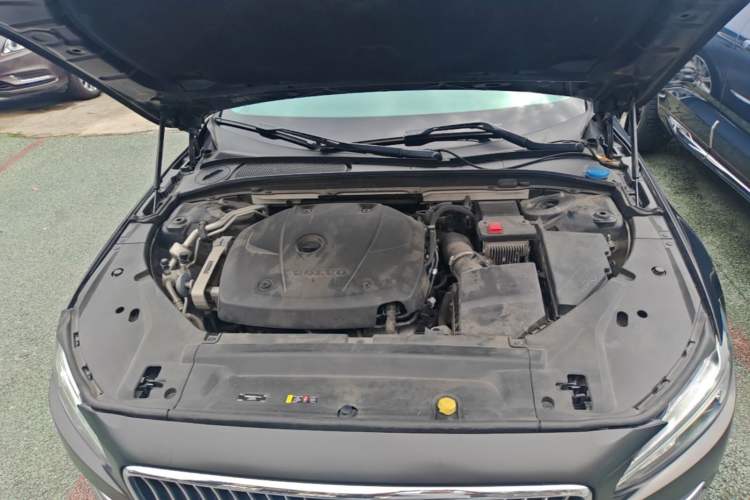 Used Volvo S90 2020 T5 Zhiyi Luxury Edition Engine Bay