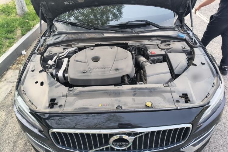 Used Volvo S90 2020 T5 Zhiya Luxury Edition Engine Bay