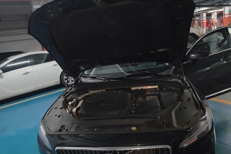 Used Volvo S90 2020 T5 Zhiyi Luxury Edition Engine Bay