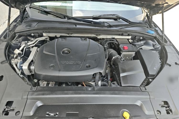 Used Volvo S90 2020 T5 Zhiyi Luxury Edition Engine Bay