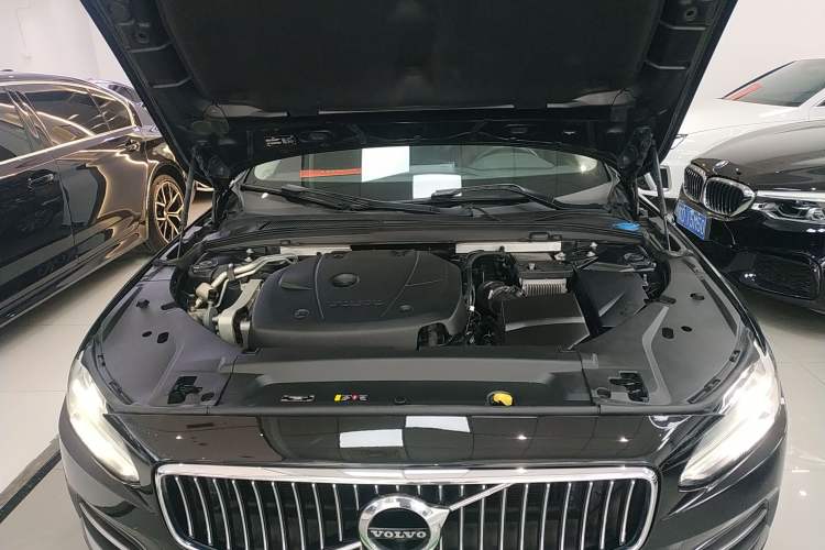 Used Volvo S90 2020 Facelifted T5 Zhiyi Luxury Edition Engine Bay