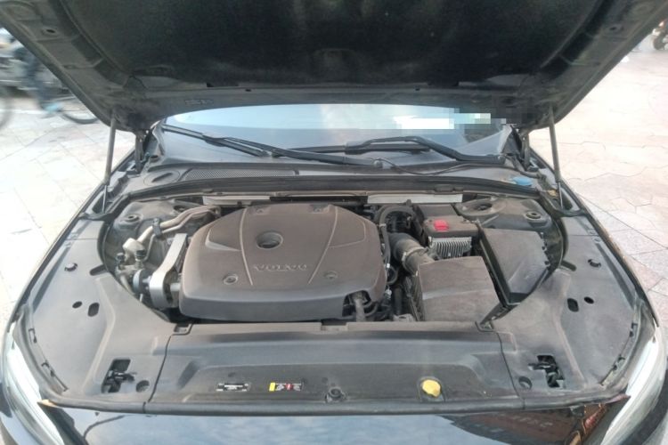 Used Volvo S90 2020 Facelift T5 Smart Luxury Edition Engine Bay