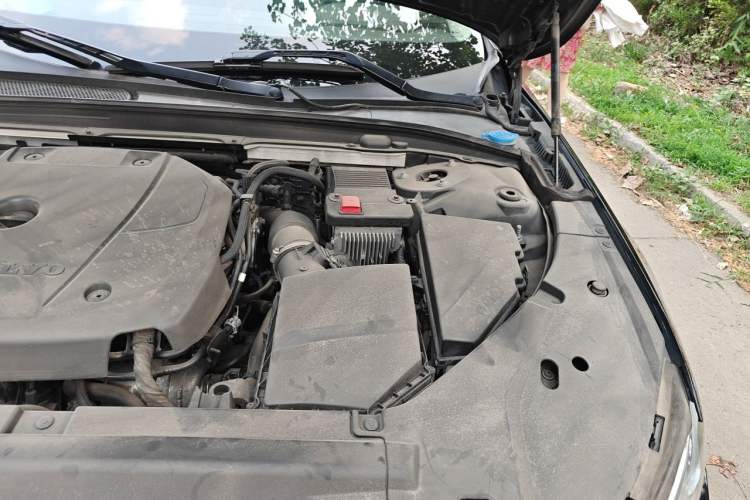 Used Volvo S90 2020 T5 Zhiyi Luxury Edition Engine Bay Left