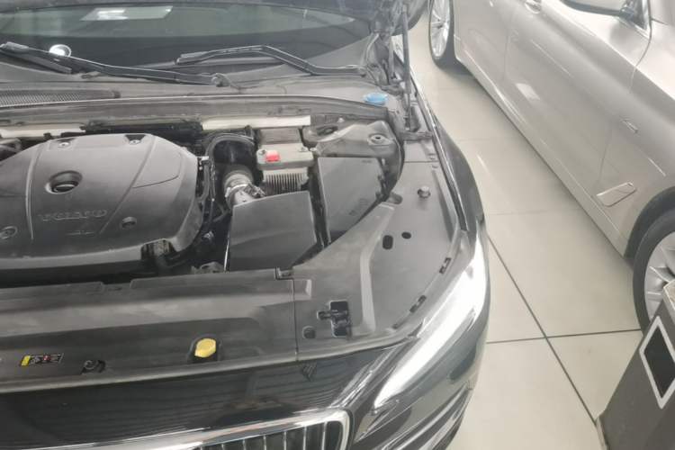 Used Volvo S90 2020 T5 Zhiyi Luxury Edition Engine Bay Left