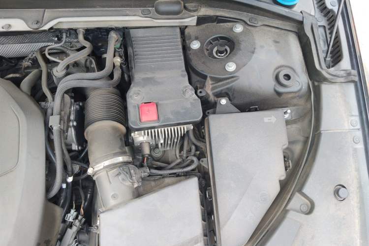 Used Volvo S90 2020 T5 Zhiyi Luxury Edition Engine Bay Left